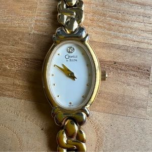 Caravelle by Bulova ladies oval gold tone dress watch NEW BATTERY